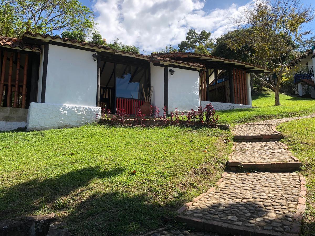 Hotel Casona Las Juanas San Jose de Pare ภายนอก รูปภาพ