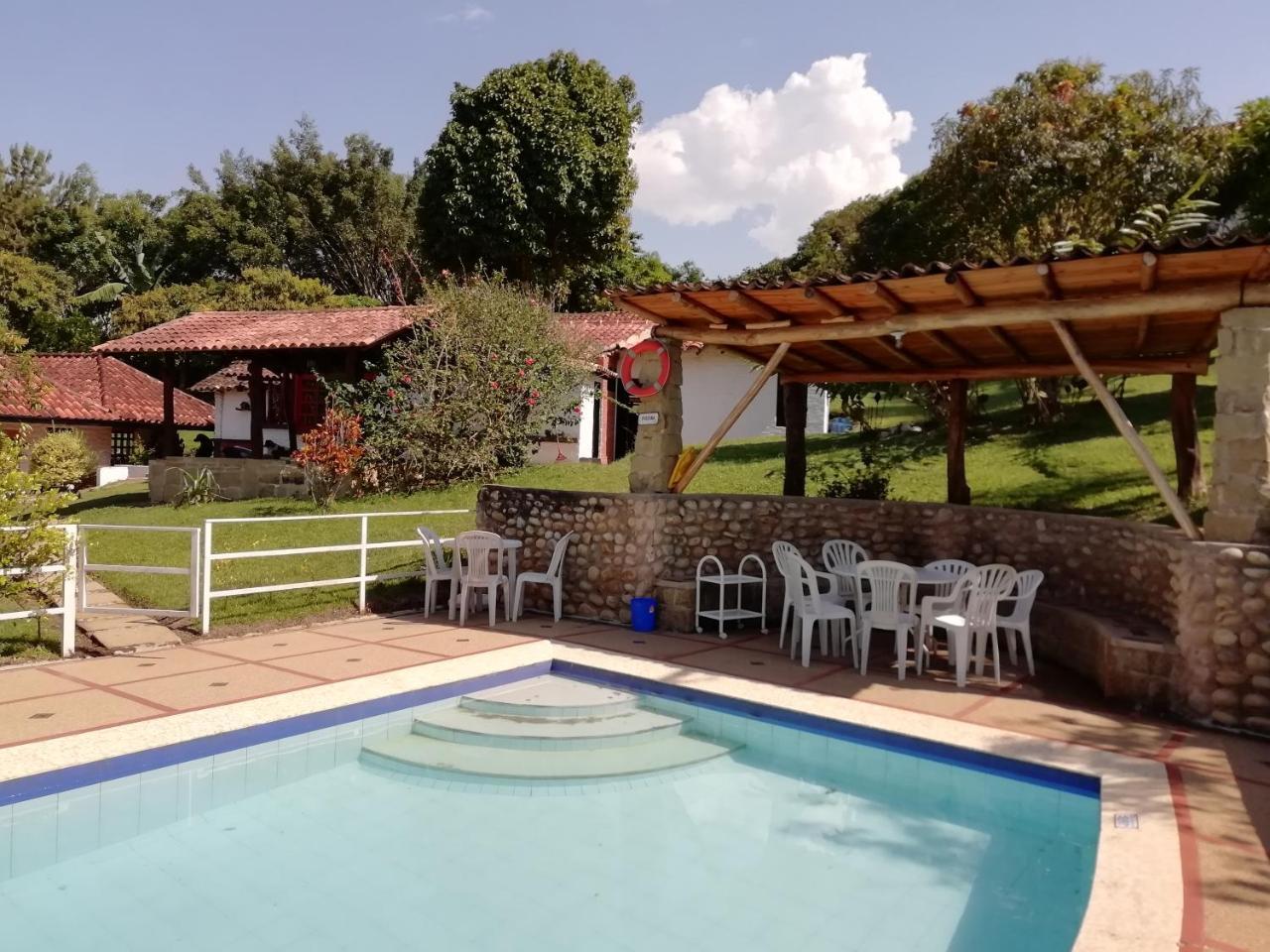 Hotel Casona Las Juanas San Jose de Pare ภายนอก รูปภาพ